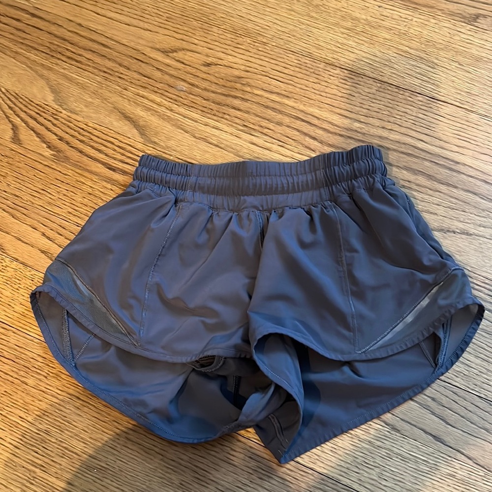 Women’s lululemon hotty hot shorts